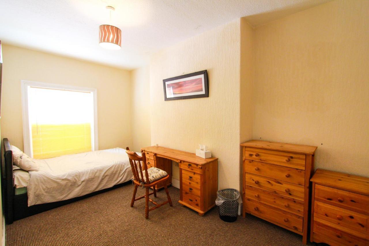 Central Bolton Accommodation 객실 사진