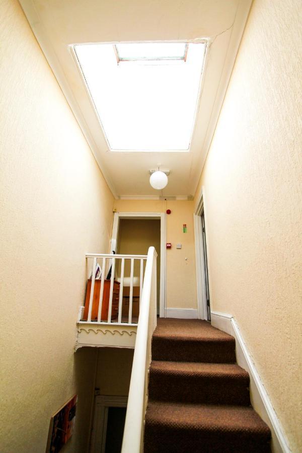 Central Bolton Accommodation 외부 사진