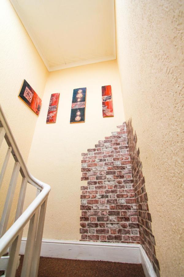 Central Bolton Accommodation 외부 사진