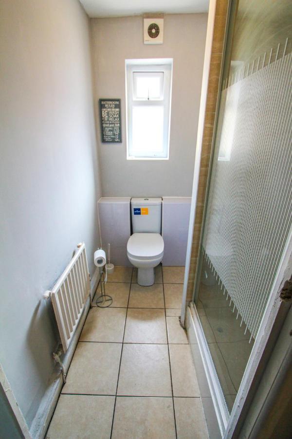 Central Bolton Accommodation 외부 사진